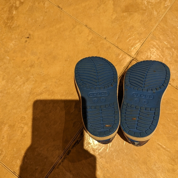 Kids size 8 Crocs - Picture 3 of 3